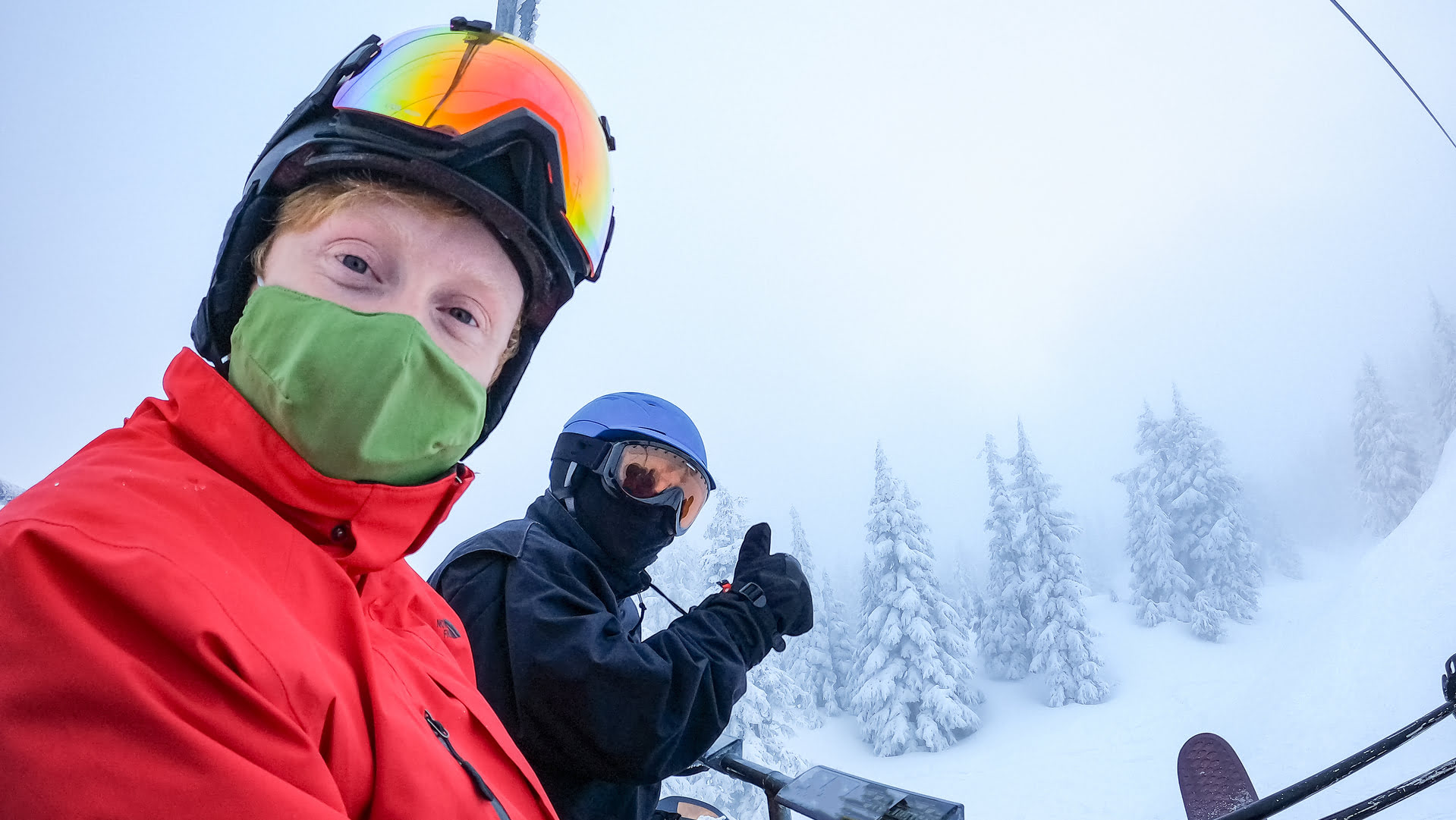 S'équiper d'un tour de cou anti Covid pour la saison de ski